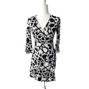 Diane Von Furstenberg Julian Mini Wrap Dress Black & White Abstract Size 6 Silk